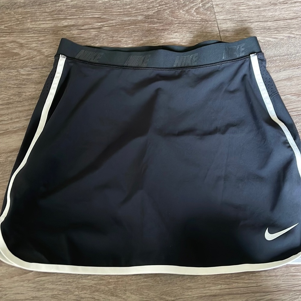 Girls Nike golf skirt